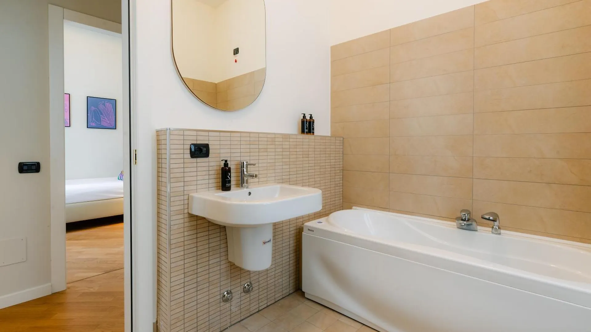 Loft Oleandro, By R Collection Apartments Como